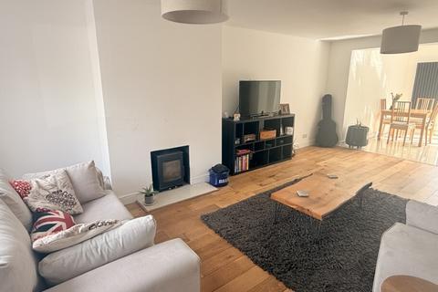 51 Antrim Road, Woodley, Reading, RG5 3NT