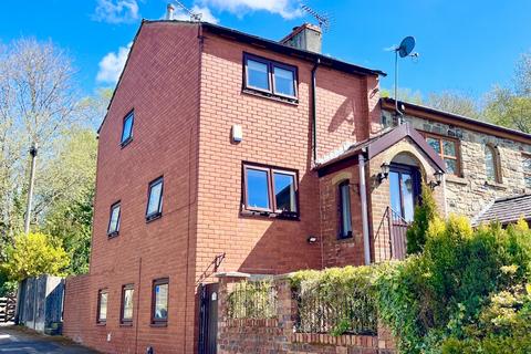 2 bedroom semi-detached house for sale