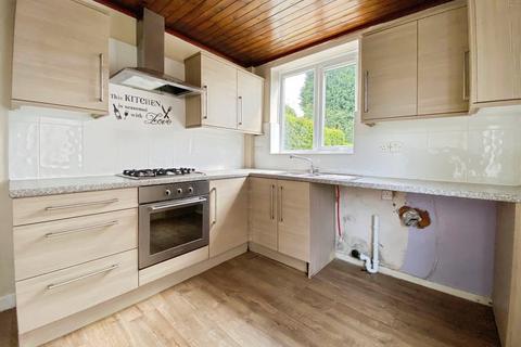 3 bedroom semi-detached house to rent, Clarendon Road, Stockport SK7