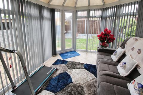 10 Remple Avenue, Hatfield Woodhouse, Doncaster, DN7 6NY
