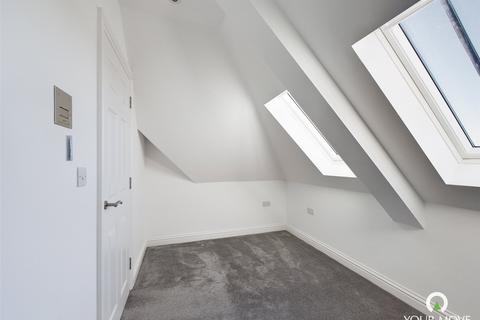2 bedroom apartment to rent, High Street, Kent CT10