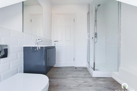 2 bedroom apartment to rent, High Street, Kent CT10
