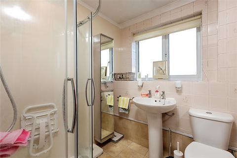 5 Robyns Croft, Northfleet, Gravesend, DA11 8SS