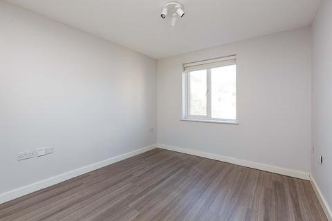 1 bedroom flat to rent, Phoenix Court, Northfleet DA11