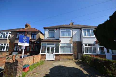 3 bedroom semi-detached house to rent, Martindale Road, Hounslow TW4