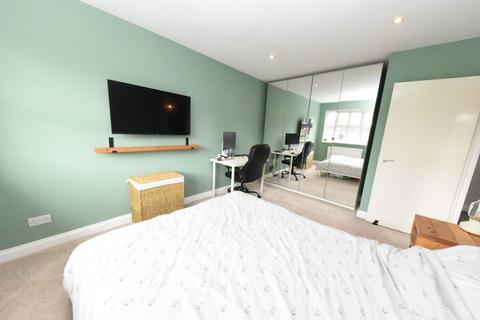 4 Annscroft, Birmingham, B38 8YU