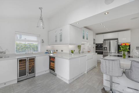 14 Monica Drive, Widnes, WA8 9JP