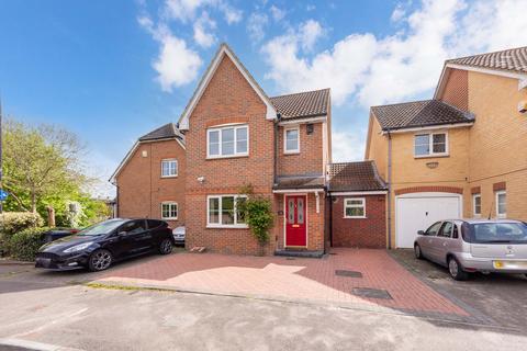 undefined, Moor Furlong, Cippenham SL1