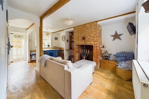2 bedroom terraced house for sale, Church Street, Southrepps, Norwich
