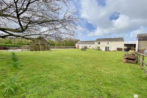4 bedroom detached house for sale, Bancyfelin, Carmarthenshire