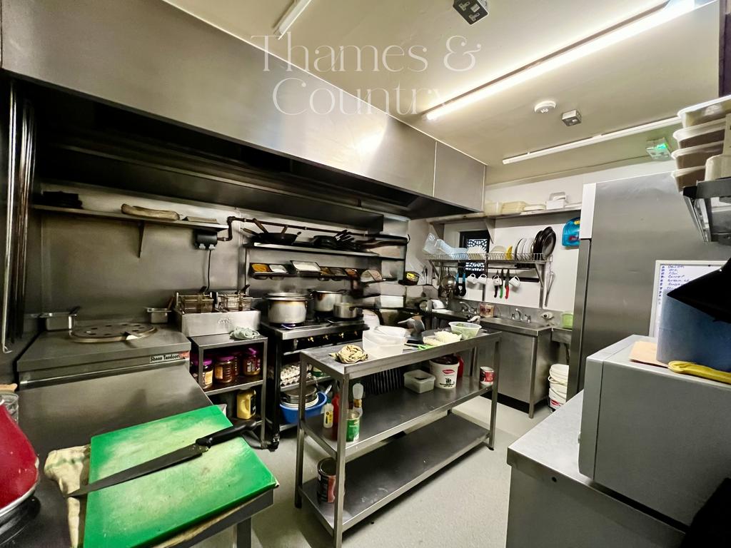 Commercial kitchen