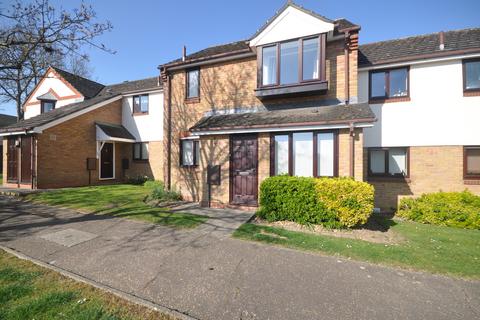 1 bedroom terraced house to rent, Chester Place, Chelmsford, Essex