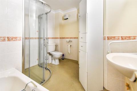 undefined, Windsor Way, Hampshire GU11