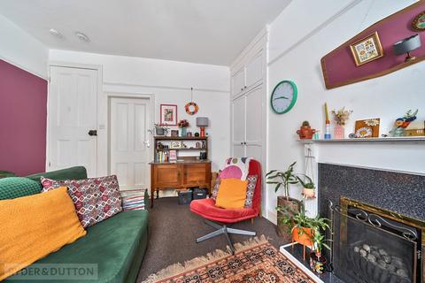 2 bedroom end of terrace house for sale, Manchester Road, Huddersfield, West Yorkshire, HD4