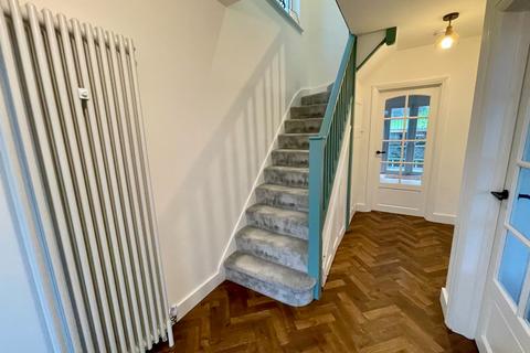 88 Wardown Crescent, Luton, LU2 7JT