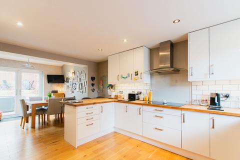 3 bedroom semi-detached house for sale, Quarry Close, Bloxham, OX15