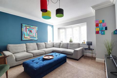 3 bedroom semi-detached house for sale, The Vale, Kirk Ella, Hull