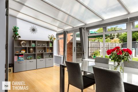 50 Fullers Close, Waltham Abbey, EN9 3EY