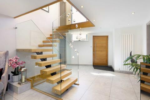 4 bedroom detached house for sale, Lower Cookham Road, Maidenhead, Berkshire, SL6