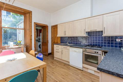 37 Cambridge Gardens, Edinburgh, EH6 5DH