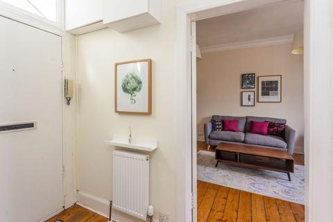 23/8 Dalgety Street, Edinburgh, EH7 5UN
