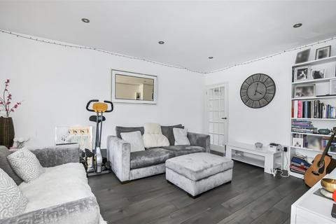 76 The Crescent, Bricket Wood, St Albans, AL2 3NF