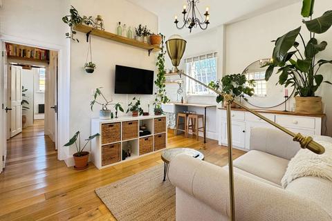 17, Sir Gilbert Scott Court Long Street, Williton, Taunton, TA4 4RH