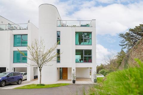 4 bedroom detached house for sale, 6 Upper Castle View, Blackpill, Swansea
