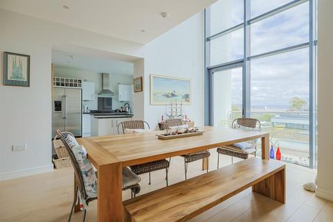 4 bedroom detached house for sale, 6 Upper Castle View, Blackpill, Swansea