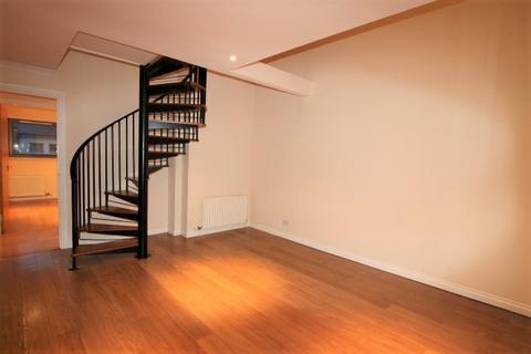 2 bedroom flat to rent, Thorter Neuk, City Centre, Dundee, DD1