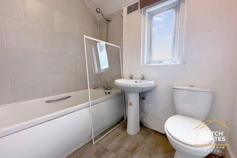 84 Somerset Road, Folkestone, CT19 4NW