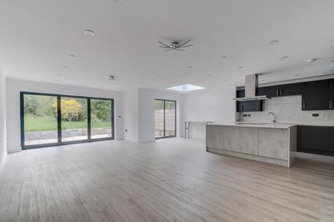 4 bedroom semi-detached house for sale, Arnold Road, Solihull B90