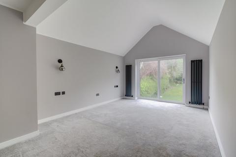 81 Arnold Road, Shirley, Solihull, B90 3JS