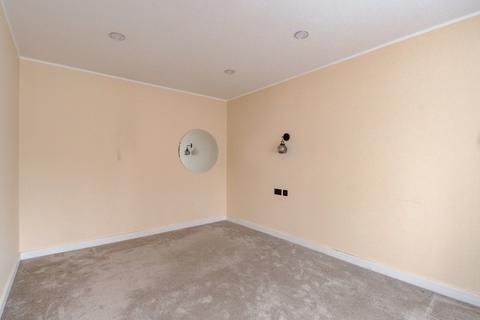 81 Arnold Road, Shirley, Solihull, B90 3JS