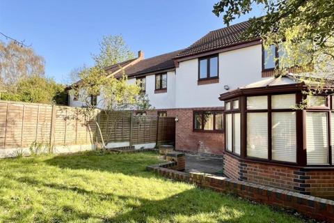 4 bedroom detached house to rent - The Oaks, Sutton Coldfield, West Midlands, B72
