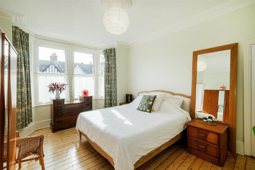 131 Wanstead Park Avenue-17 web.jpg