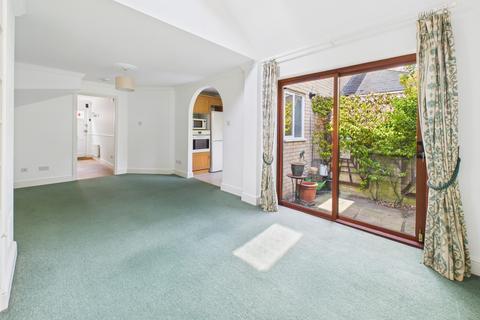 46 Cambridge Place, Cambridge, CB2 1NS