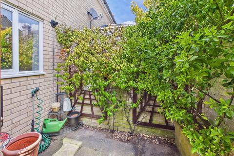 46 Cambridge Place, Cambridge, CB2 1NS