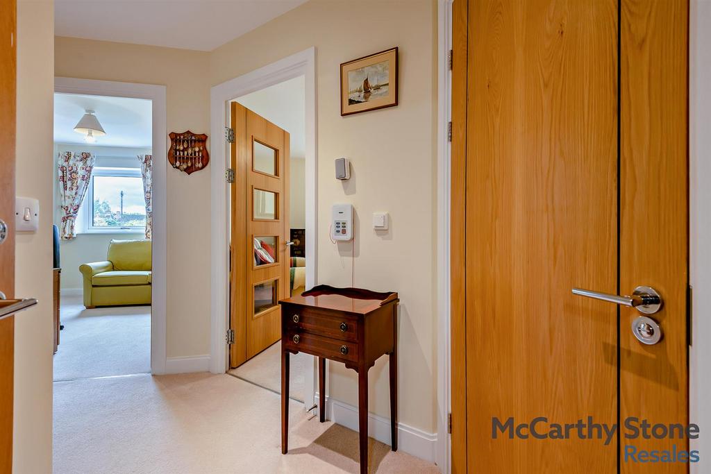 8645006-interior15-800.jpg