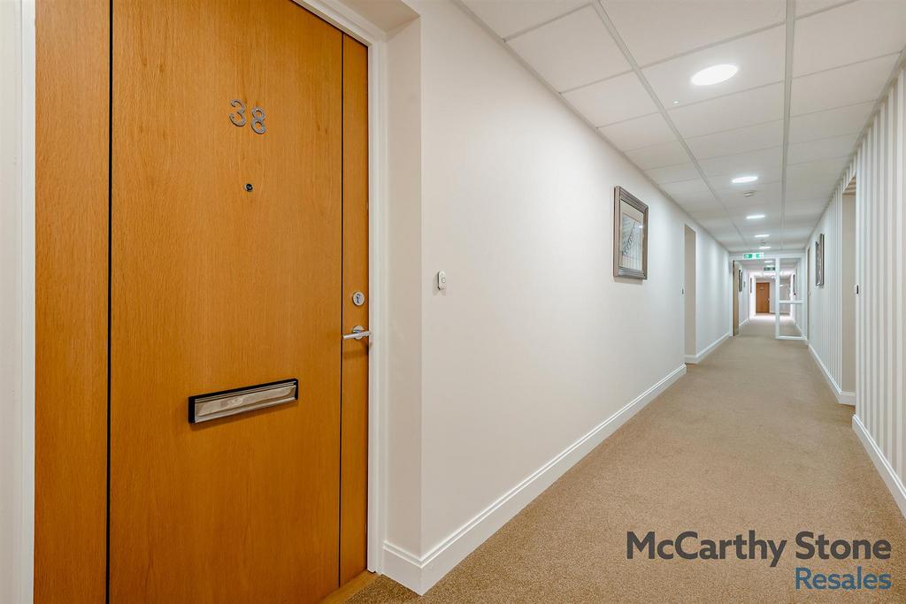 8645006-interior16-800.jpg