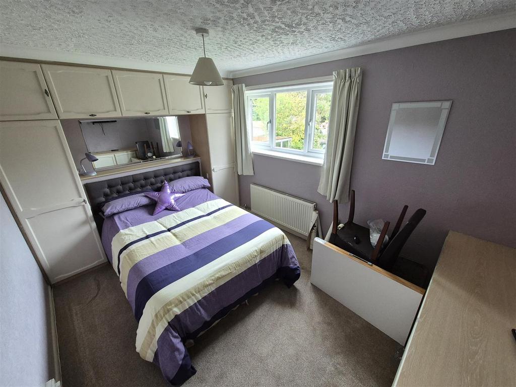 Bed16.jpg