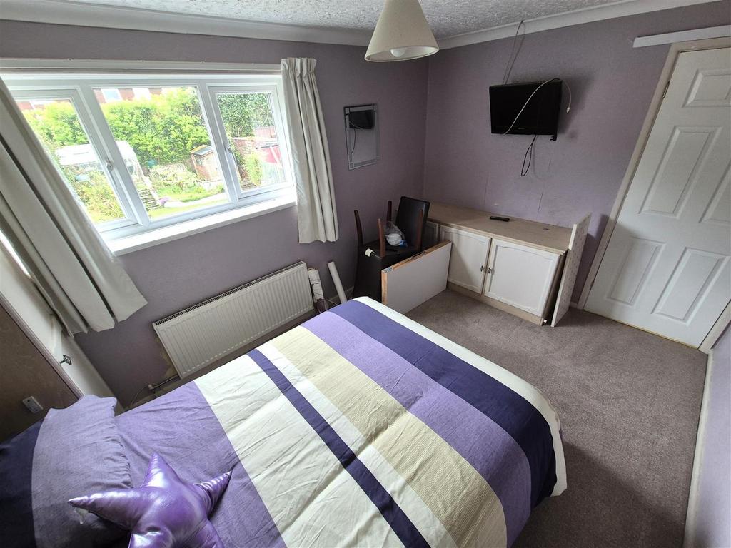 Bed15.jpg