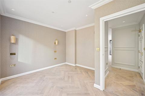 3 bedroom apartment to rent, Homer Row, London, W1H