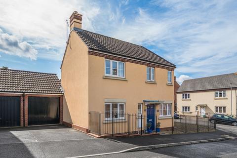 144 Grove Gate, Staplegrove, Taunton, TA2 6DF