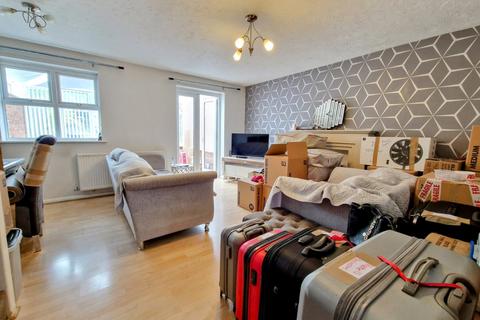 3 bedroom end of terrace house for sale, Aldershaws, Dickens Heath, Solihull, West Midlands, B90