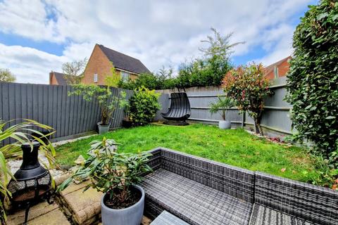 63 Aldershaws, Shirley, Solihull, B90 1SQ