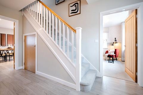 4 bedroom detached house for sale, Kempshott Hill, Kempshott, Basingstoke