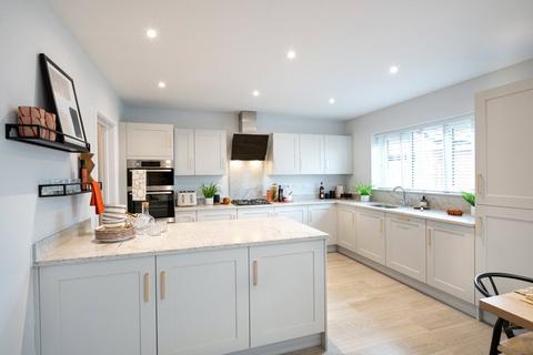 4 bedroom detached house for sale, Kempshott Hill, Kempshott, Basingstoke