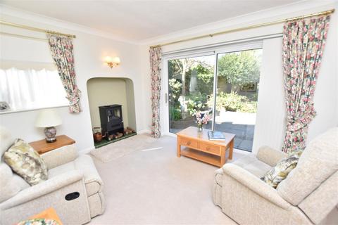 3 bedroom detached house for sale, Crake Avenue, Scartho DN33