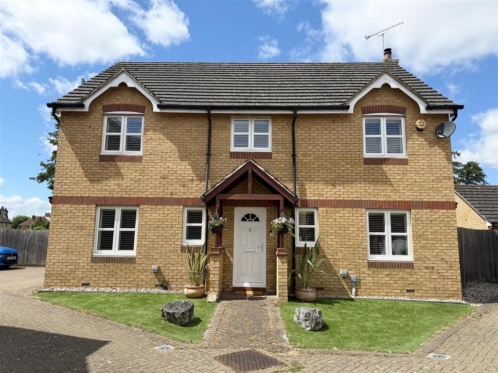 Hazel Close, Shefford.jpg